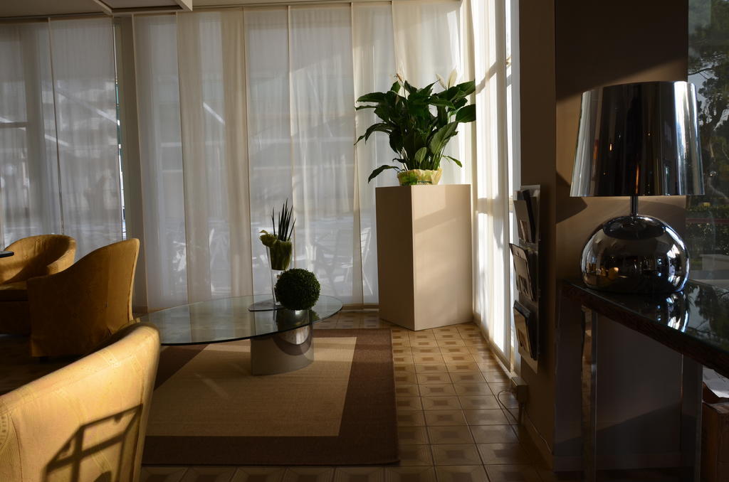 Hotel Mirage Milano Marittima Exterior photo